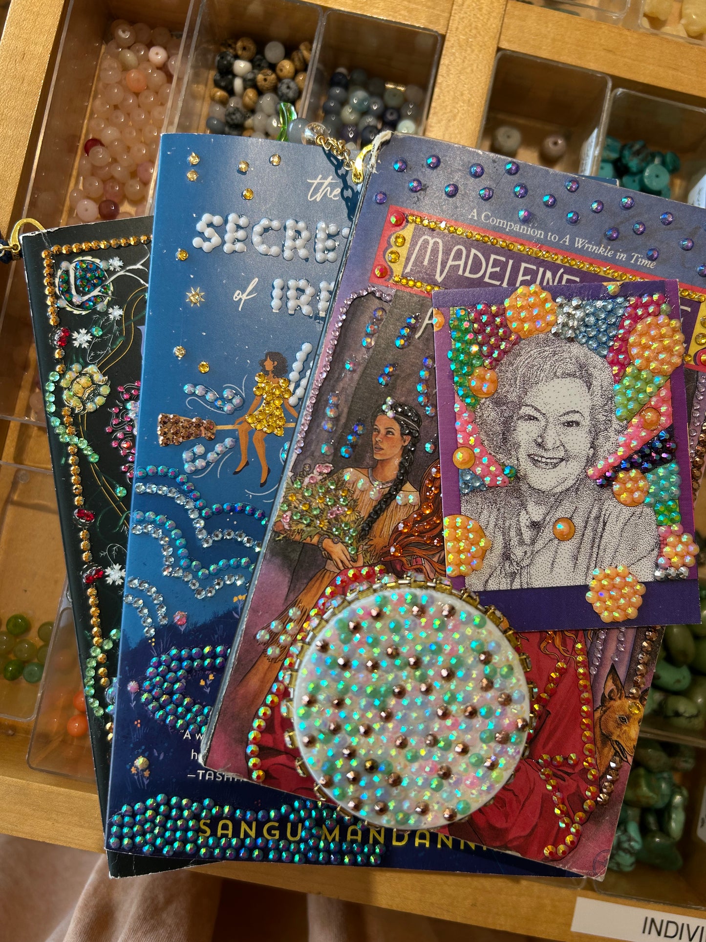 Bedazzling & Yapping : 4th Thurs of the Month : 5-8pm